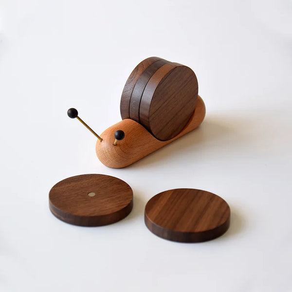 Snail-Shaped Wooden Coaster Set – Heat-Resistant Tea Placemats